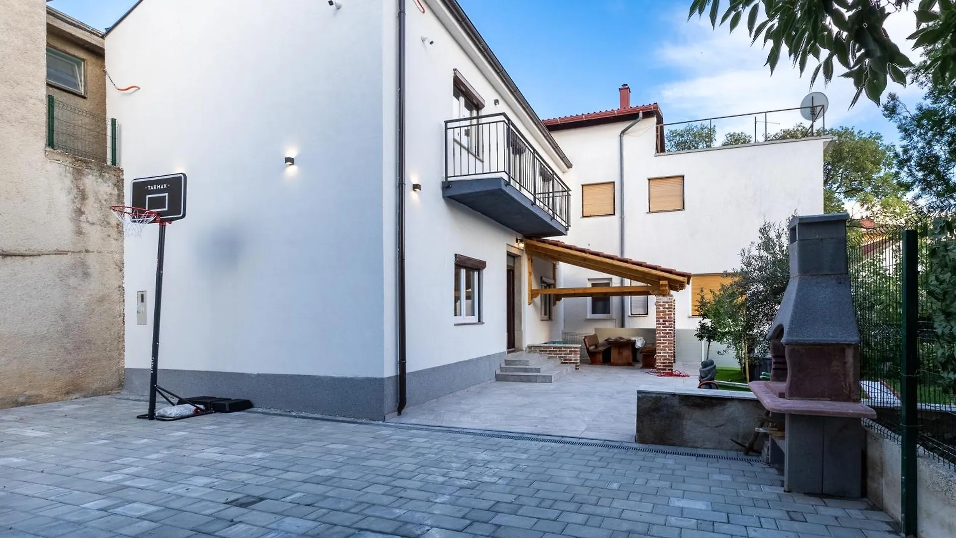 Villa Antique Novi Vinodolski
